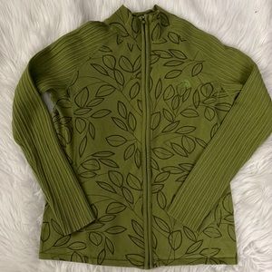 The North Face Women’s Zip up Sweater